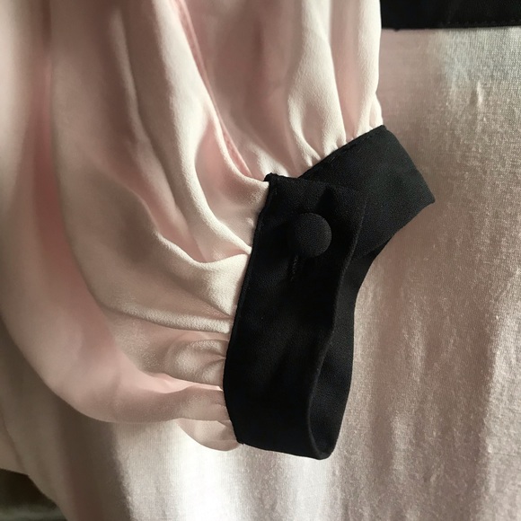 Light pink blush with black detailing - Picture 3 of 8